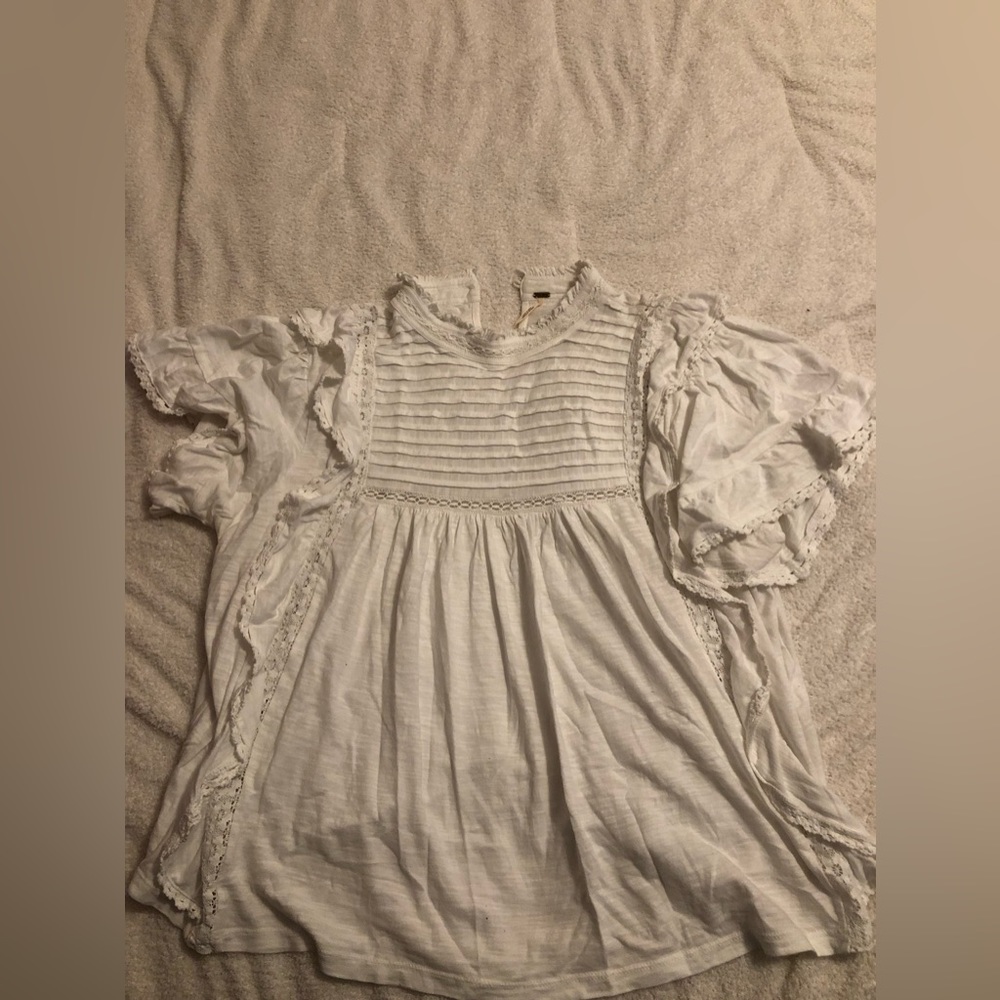 FREE PEOPLE LE FEMME TEE size L in White